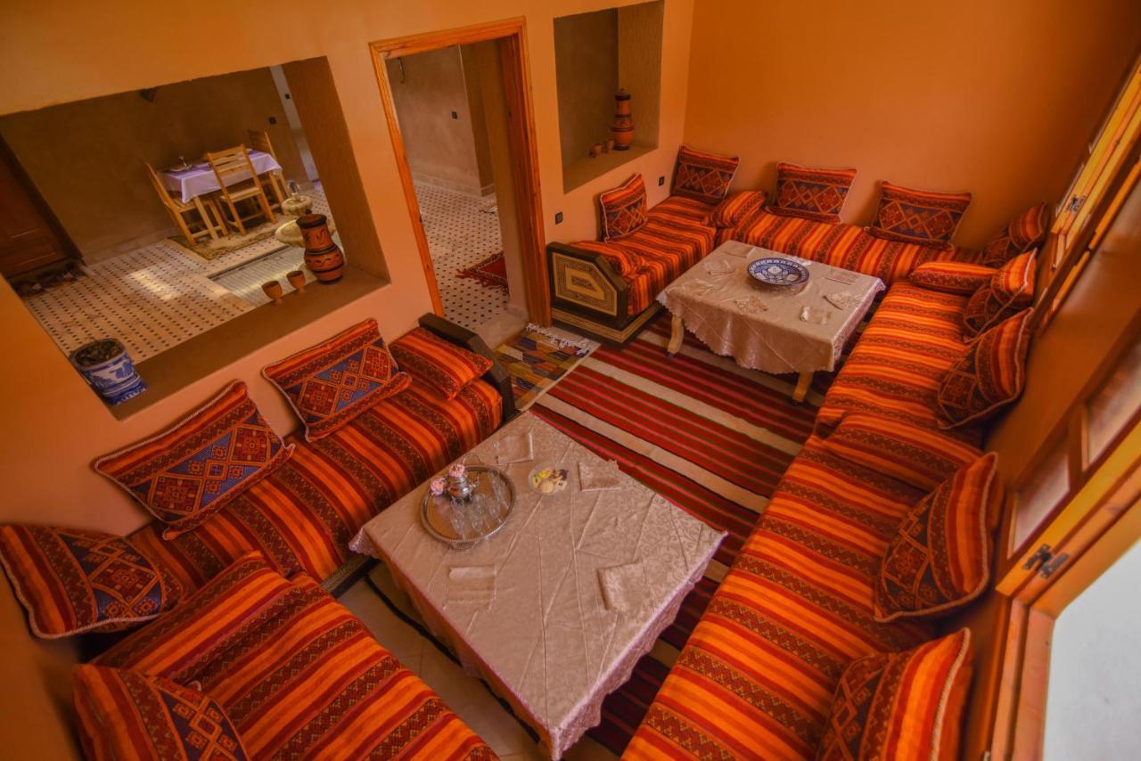 Kasbah Roseville Ait Ouahi 外观 照片