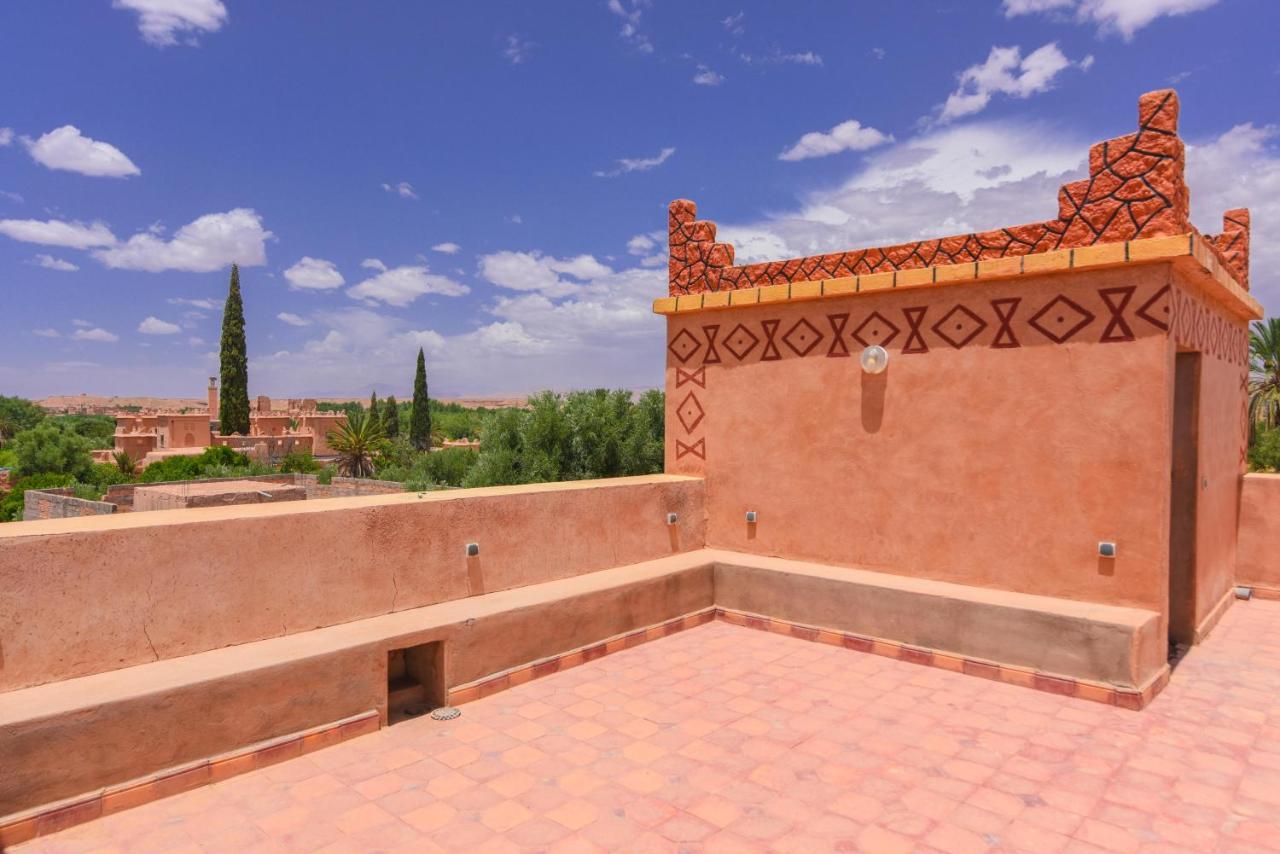 Kasbah Roseville Ait Ouahi 外观 照片