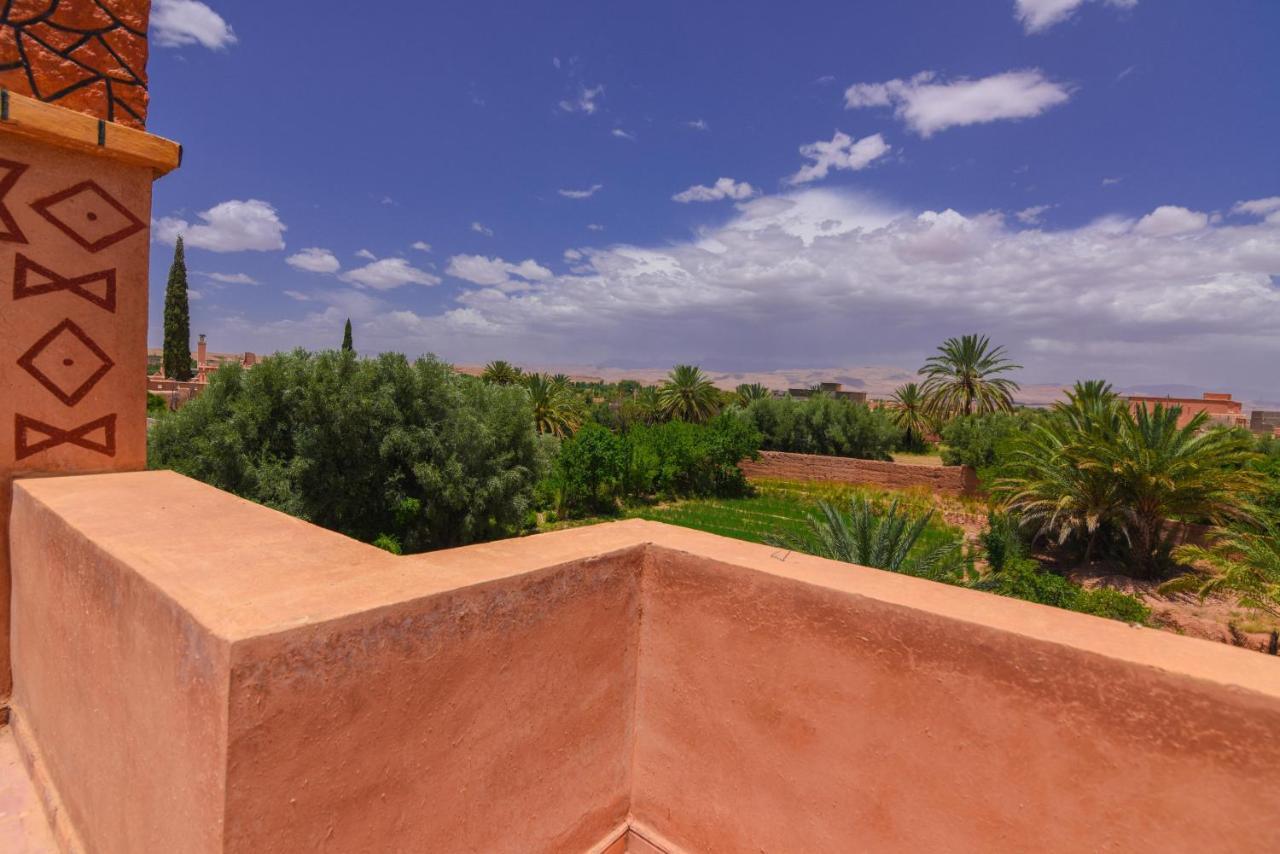 Kasbah Roseville Ait Ouahi 外观 照片