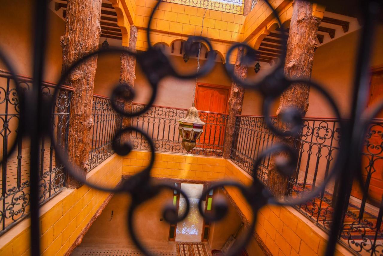 Kasbah Roseville Ait Ouahi 外观 照片