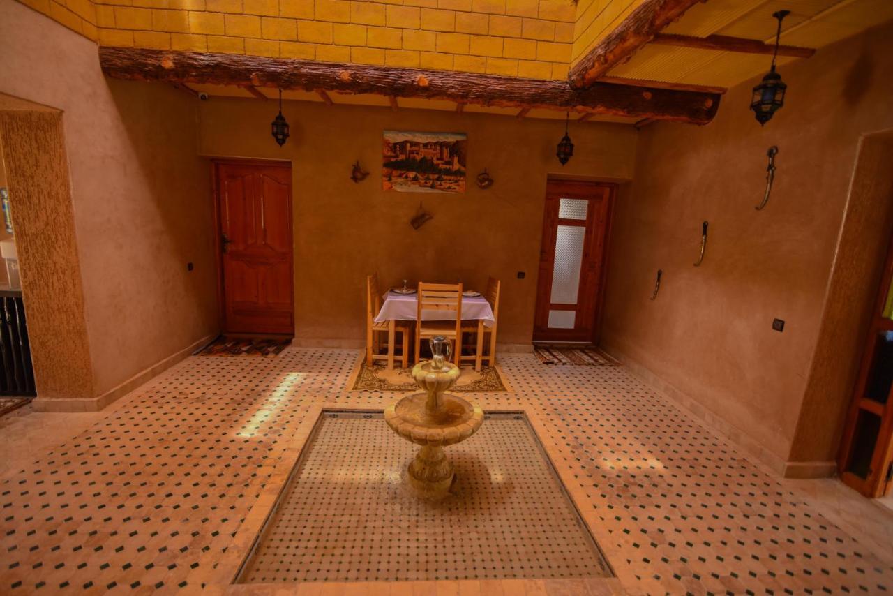 Kasbah Roseville Ait Ouahi 外观 照片