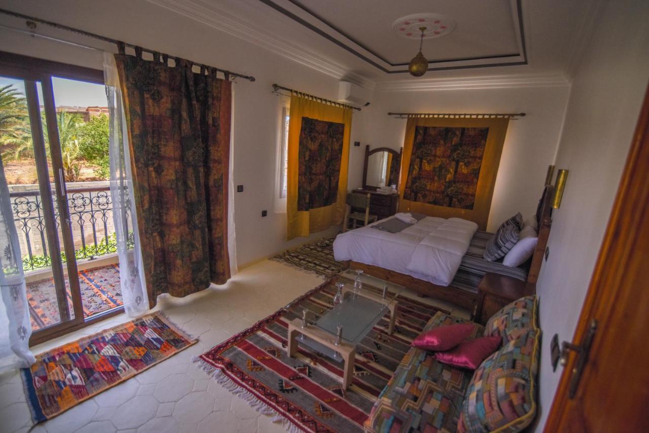 Kasbah Roseville Ait Ouahi 外观 照片